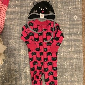 Hanna Andersson cat sleeper and hat set